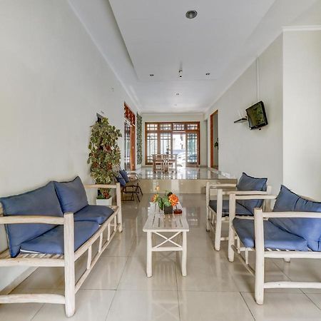 Hotel Collection O 3945 Bale Tardian Syariah Melati Exterior foto