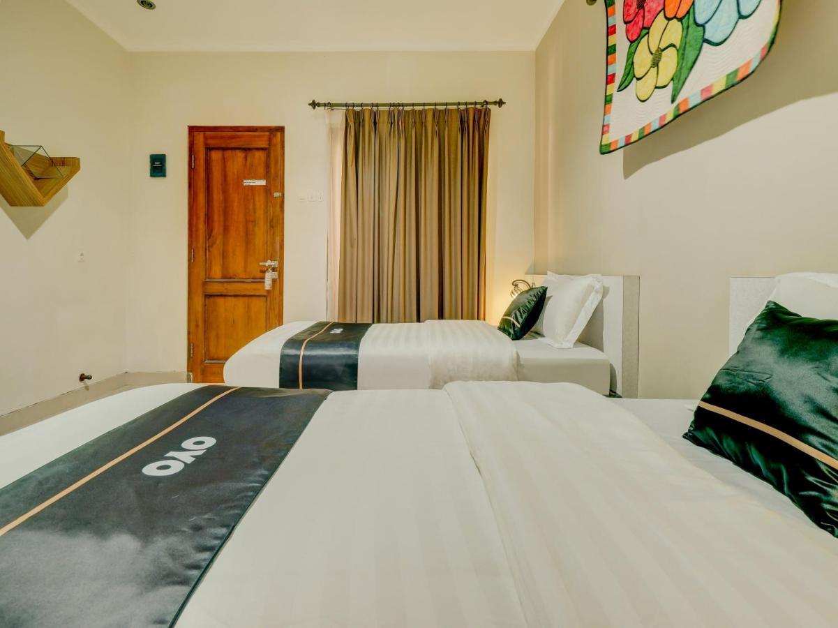 Hotel Collection O 3945 Bale Tardian Syariah Melati Exterior foto